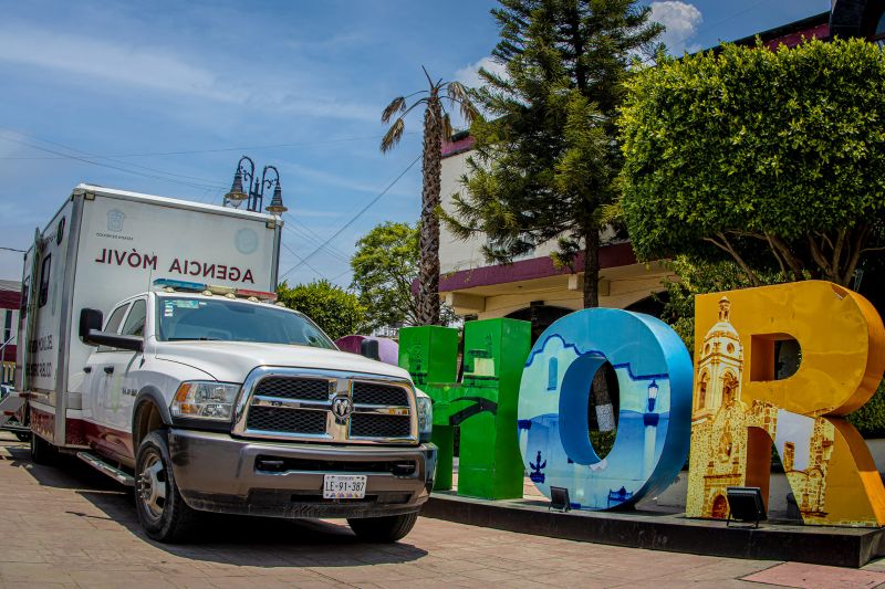 VISITA DE LA UNIDAD MÓVIL DEL MINISTERIO PÚBLICO  EN EXPLANADA MUNICIPAL DE MELCHOR OCAMPO