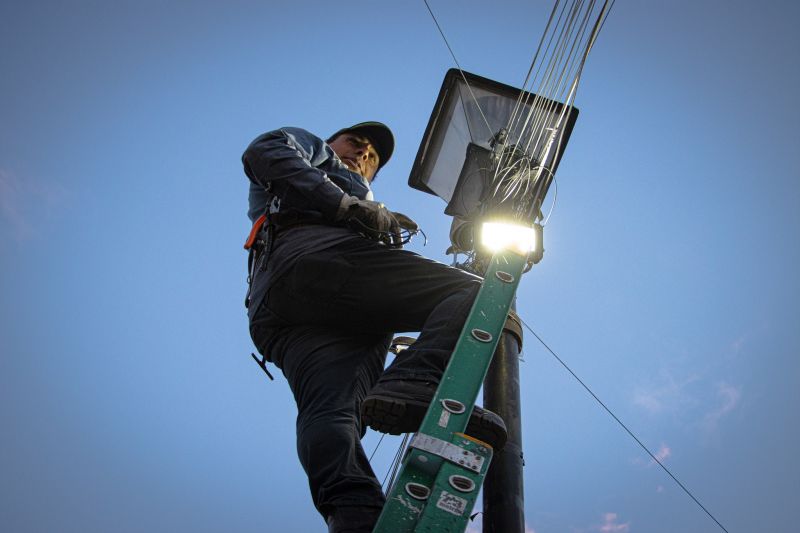 GOBIERNO IMPULSA "PROGRAMA SENDERO SEGURO" PARA TENER CALLES MEJOR ILUMINADAS Y MAS SEGURA