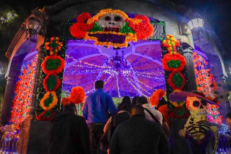 Melchor Ocampo se ilumina con la magia del Día de Muertos