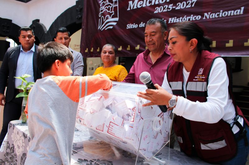 Reconocemos el compromiso ciudadano con entrega de reconocimientos a contribuyentes cumplidos