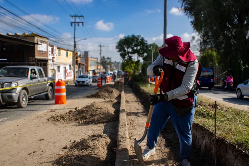 Gobierno de Melchor Ocampo continúa trabajando día y noche para mejorar los espacios públicos