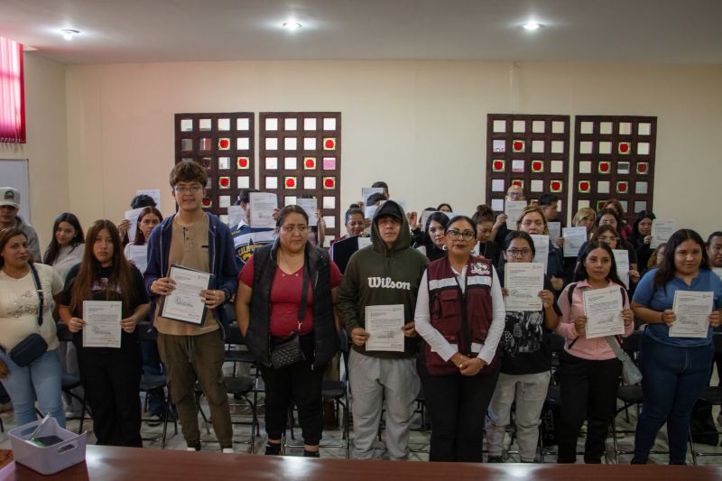Entrega de cartas UFI para impulsar la continuidad educativa